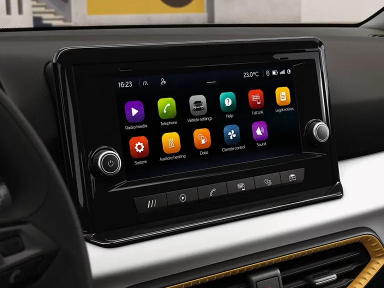 Radio de 8,25" con Full Link